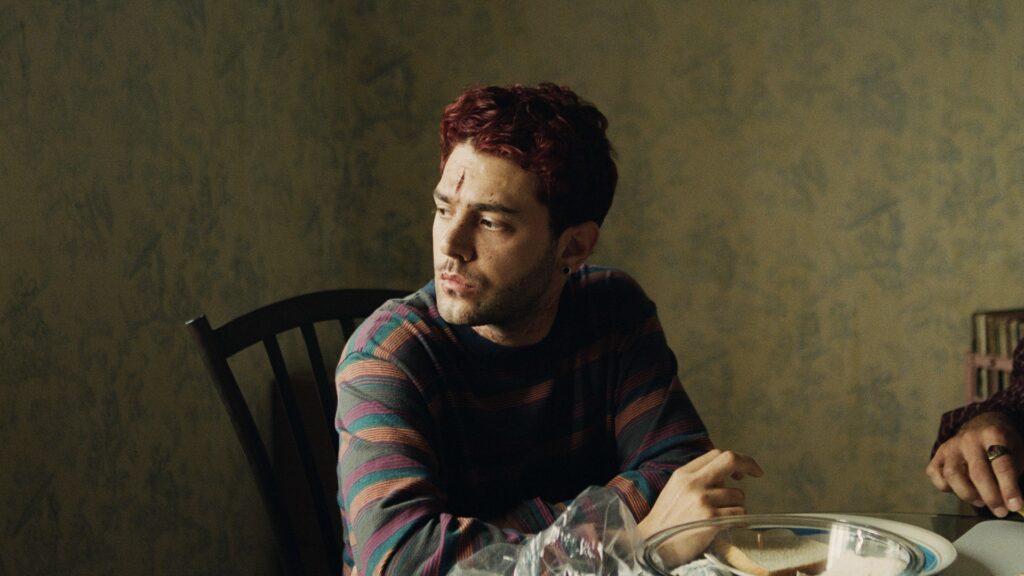 Xavier Dolan incarne Elliot // Source : Canal+