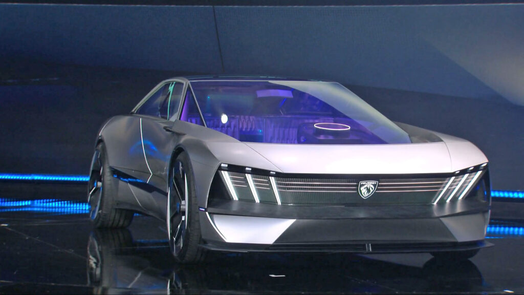 La Peugeot Inception est une voiture conceptuelle présentée à Las Vegas. // Source : Capture vidéo live CES de Peugeot