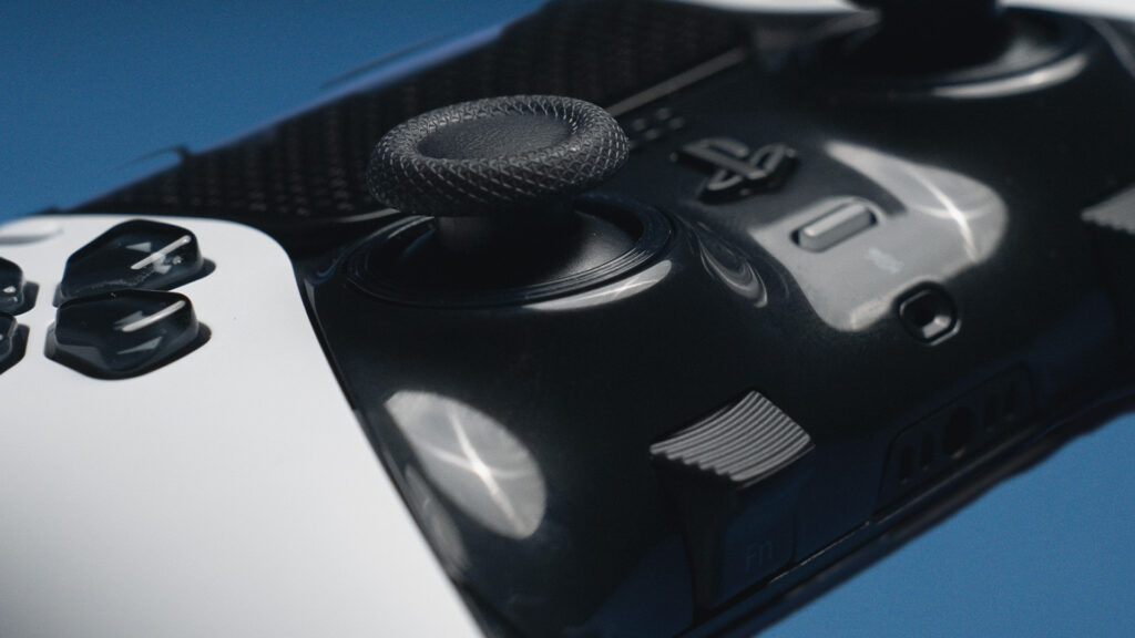 Sony's DualSense Edge for PS5 // Source: Thomas Ancelle for Numerama