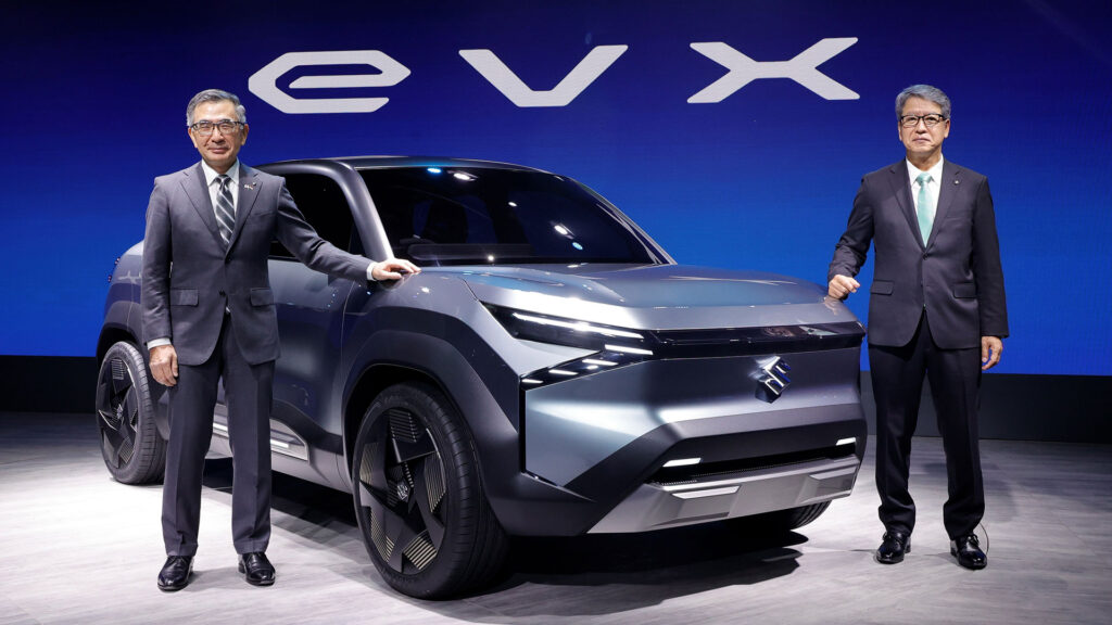 Présentation du concept eVX au salon de Delhi // Source : Suzuki