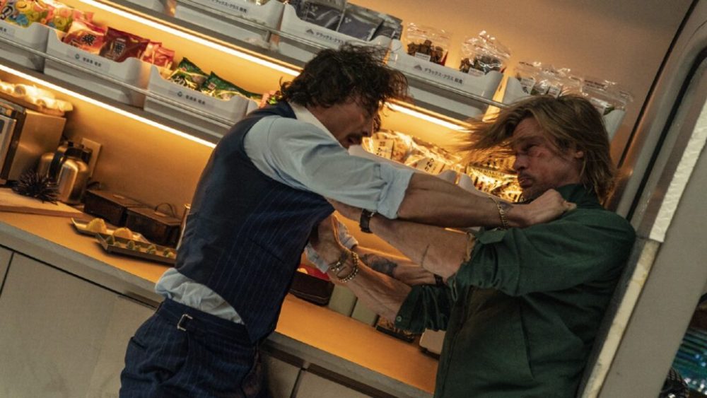 Brad Pitt et Aaron Taylor-Johnson dans Bullet Train // Source : Scott Garfield / Sony Pictures