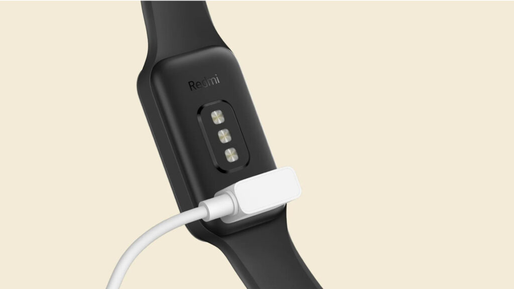 The Smart Band 2 has magnetic charging // Source: Xiaomi