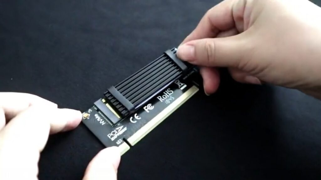 Le dissipateur thermique Gotrends est compatible avec le SSD // Source : Amazon