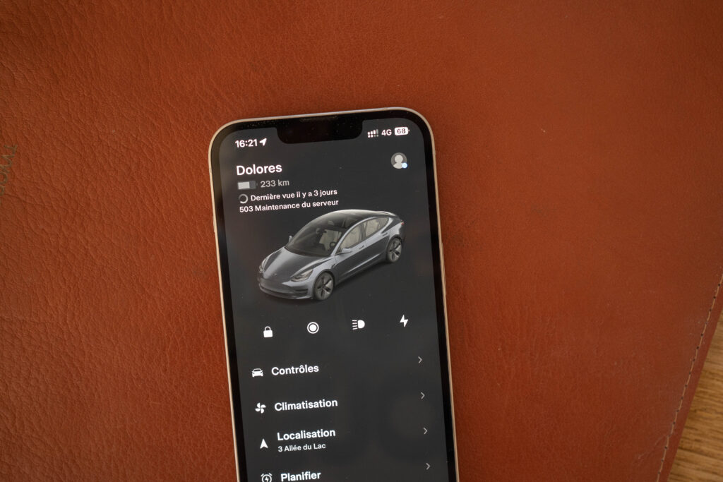 panne erreur 503 sur application Tesla // Source : Vincent Sergere