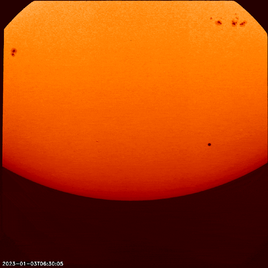 Mercurio pasando frente al Sol.  // Fuente: ESA y NASA/Solar Orbiter/Equipo PHI
