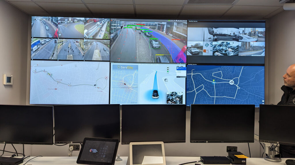 Autonomous car test control center // Source: Raphaelle Baut