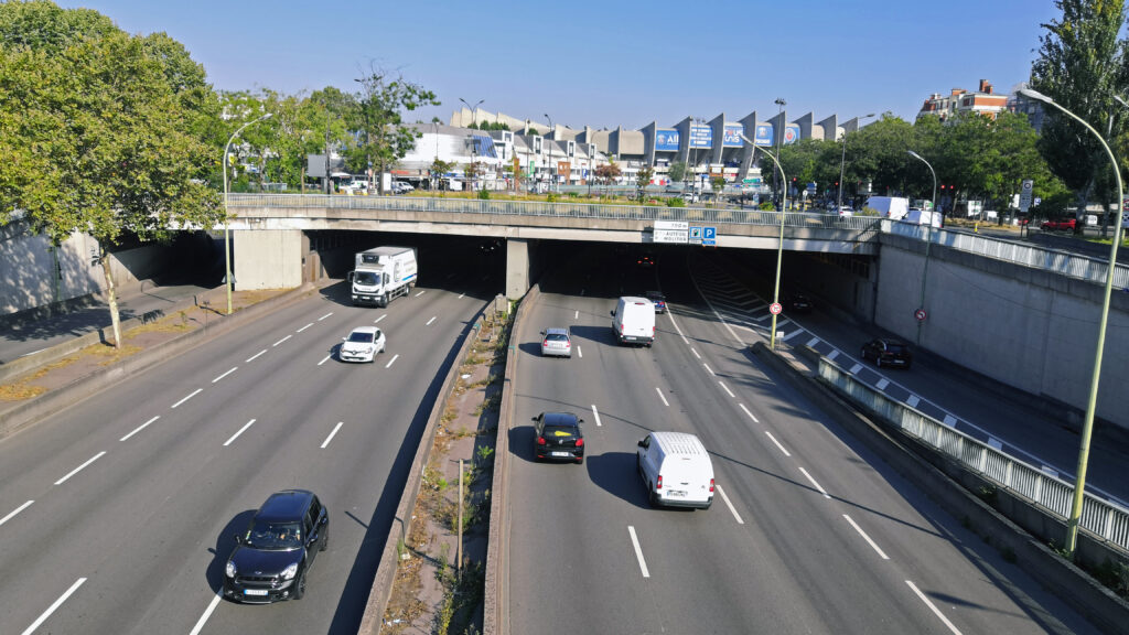 Périphérique parisien à proximité du parc des Princes // Source : Raphaelle Baut