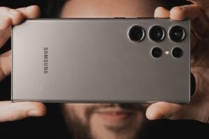 Le Samsung Galaxy S23 Ultra. // Source : Thomas Ancelle / Numerama