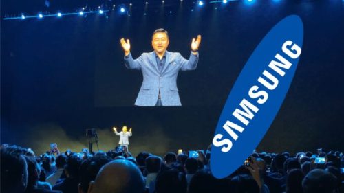 TM Roh, le patron de la division mobile de Samsung, lors de l'annonce des Galaxy S20 en 2020. // Source : Numerama