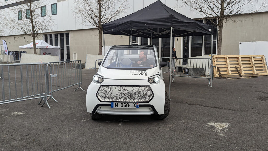 Essai du prototype Circle au salon Autonomy Paris  // Source : Raphaelle Baut