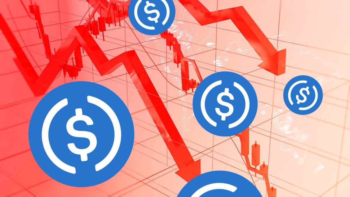 La stablecoin USDC a gravement chuté suite à la faillite de la Silicon Valley Bank // Source : Canva / Numerama