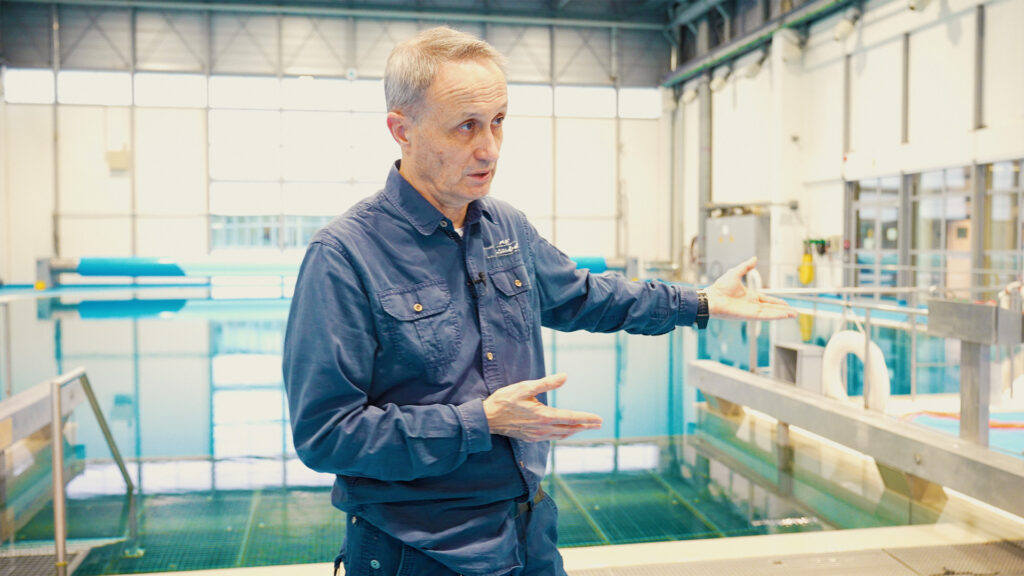 Hervé nous a présenté la piscine. // Source : Numerama