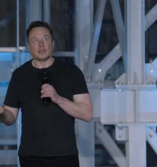 Elon Musk le 1er mars 2023 au Tesla Investors Day // Source : YouTube/Tesla
