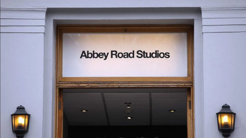 Derrière les murs des studios Abbey Road // Source : Mary McCartney/Disney+