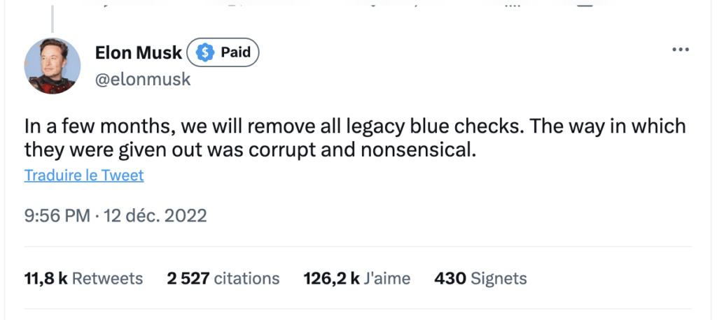 En décembre 2022, Elon Musk s'en prenait une nouvelle fois aux badges bleus gratuits. // Source : Numerama