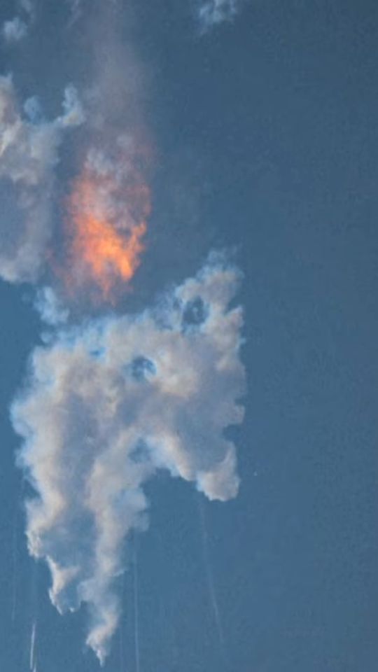 Explosion du Starship. // Source : Capture d'écran YouTube AFP