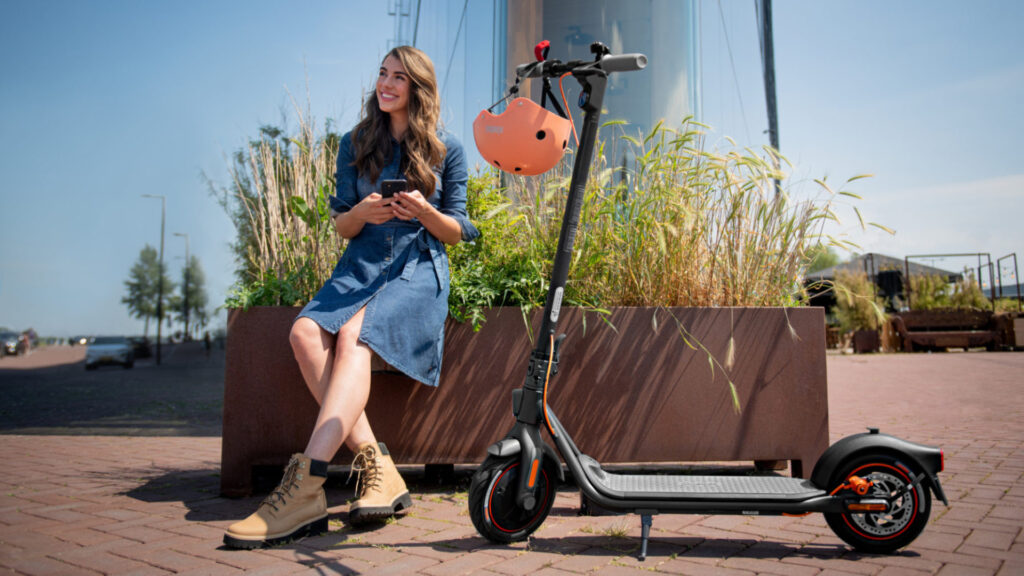 Trottinette électrique Ninebot Segway // Source : Ninebot Segway
