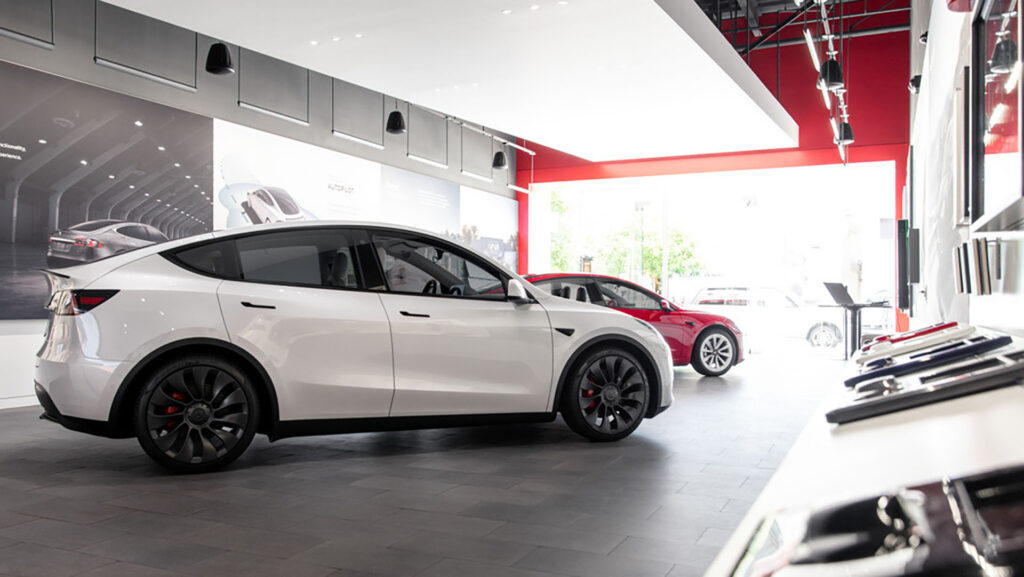 Store Tesla  // Source : Tesla