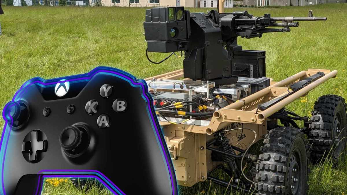 La xBox, la meilleure manette pour conduire des drones // Source : Montage et photo Numerama