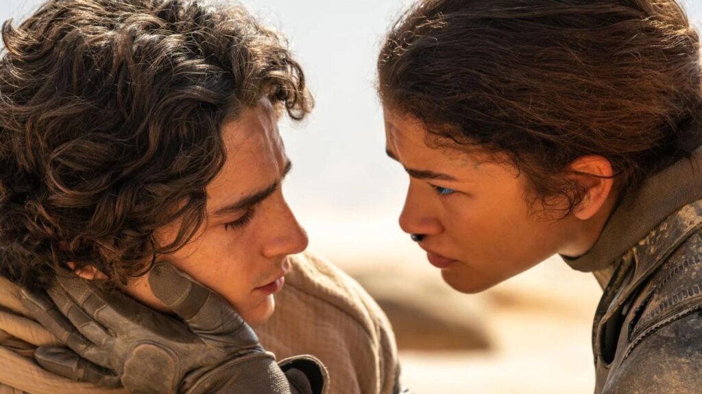 Timothée Chalamet (Paul) et Zendaya (Chani) dans Dune 2. // Source : Warner Bros.