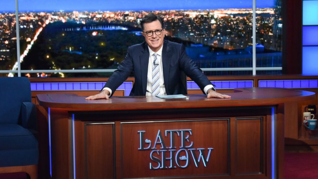 Stephen Colbert, aux commandes du Late Show de CBS, risque de ne pas revenir à l'antenne cette semaine. // Source : CBS