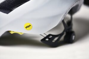 Le logo Mips sur un casque