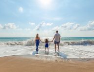 Prime de bienvenue et réduction Booking.com : voilà comment Fortuneo accueille ses nouveaux clients