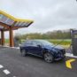 Une station de recharge Fastned qui est déserte // Source : Bob JOUY pour Numerama