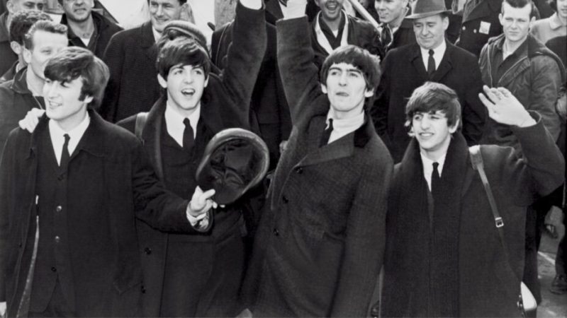 John Lennon chantera dans le prochain album des Beatles : comment est-ce possible ?