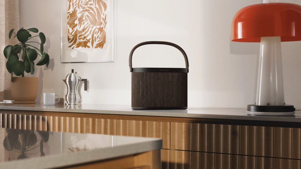 Enceinte Bang & Olufsen Beosound A5 // Source : Bang & Olufsen 