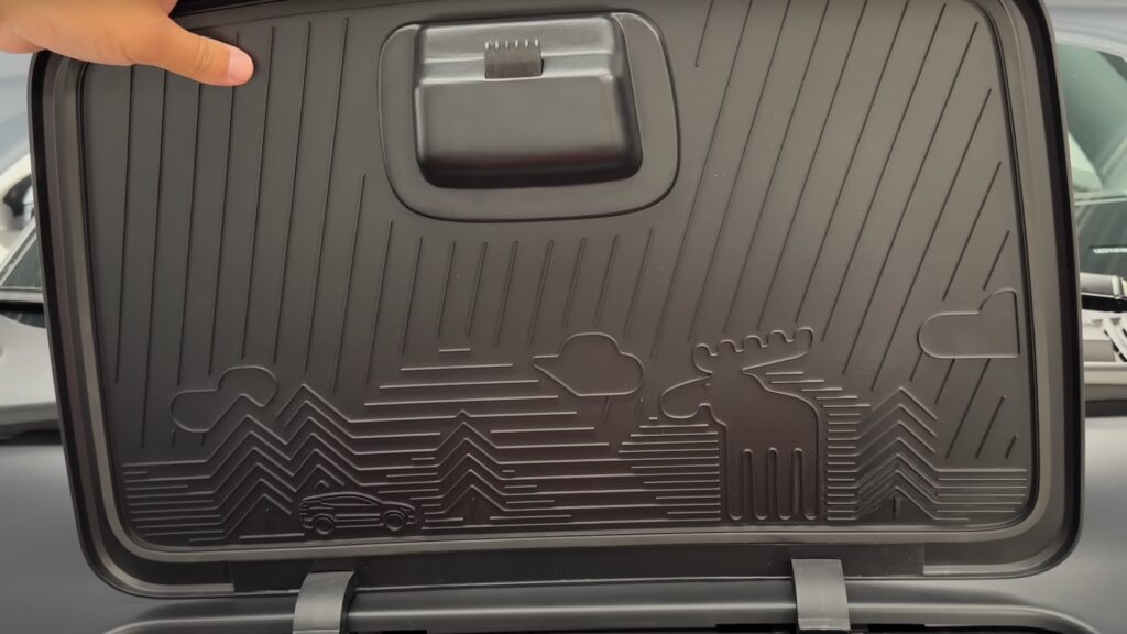 Les easter eggs du Volvo EX30 // Source : Capture YouTube