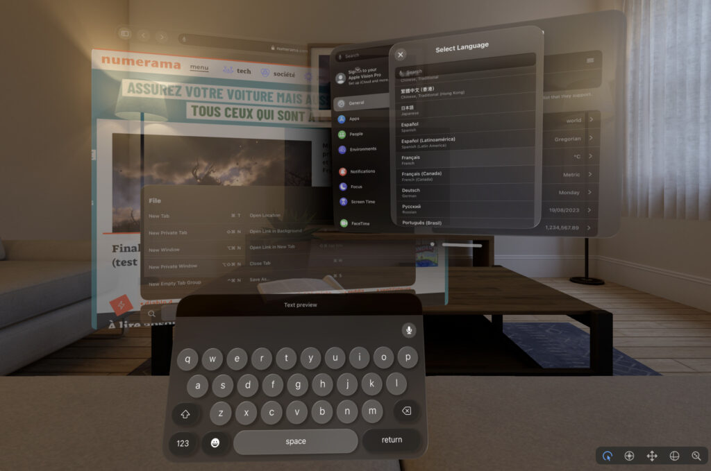 visionOS parle français. En arrière-plan, vous apercevrez Numerama.com dans une page Safari. Quand on ne la regarde pas, elle devient transparente.
