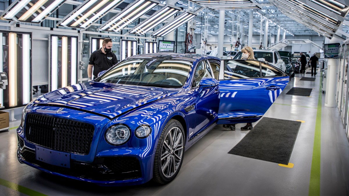 Bentley prévoit une voiture électrique par an à partir de 2025 // Source : Bentley