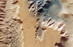 La surface de Mars, vue par Mars Express. // Source : ESA/DLR/FU Berlin, CC BY-SA 3.0 IGO