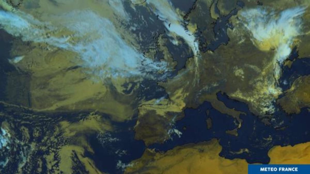 Nuages venus du Canada depuis les incendies de juin 2023. // Source : Meteo-France