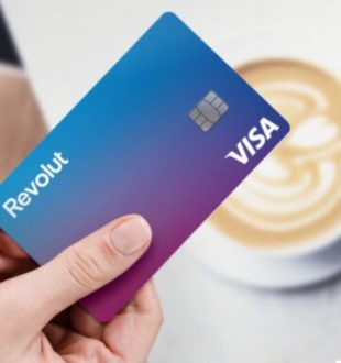 Une carte Revolut. // Source : Revolut