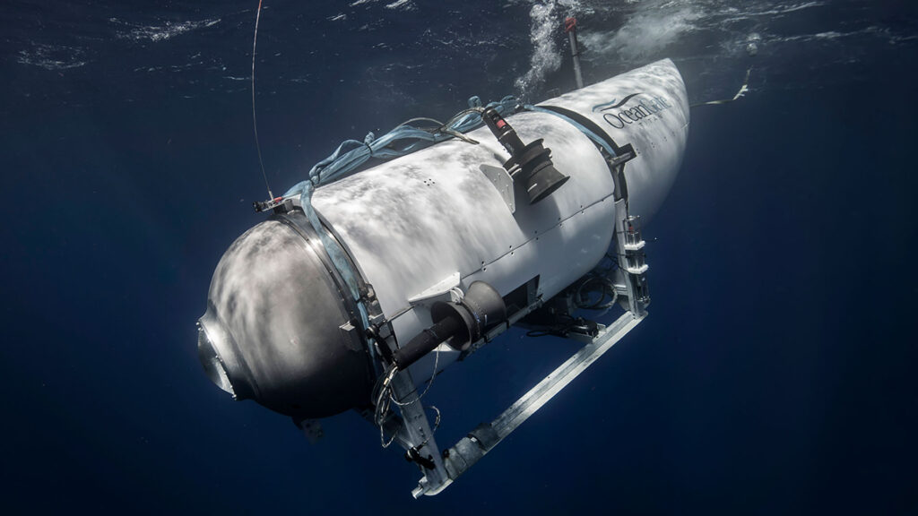 Le sous-marin Titan sous l'eau // Source : OceanGate