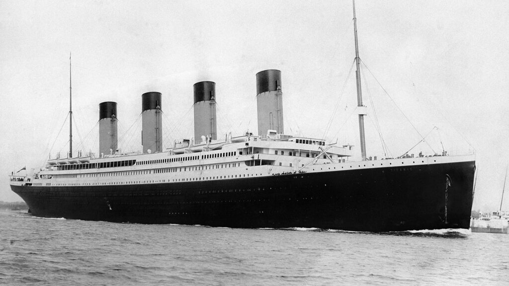 Titanic quittant Southampton le 10 avril 1912. // Source : Francis Godolphin Osbourne Stuart