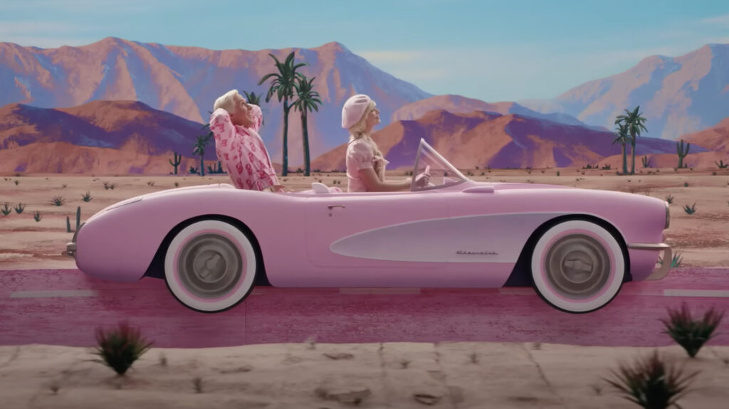 Barbie et Ken, les personnages principaux de Barbie. // Source : Warner Bros sur Youtube. Capture d'écran Numerama.