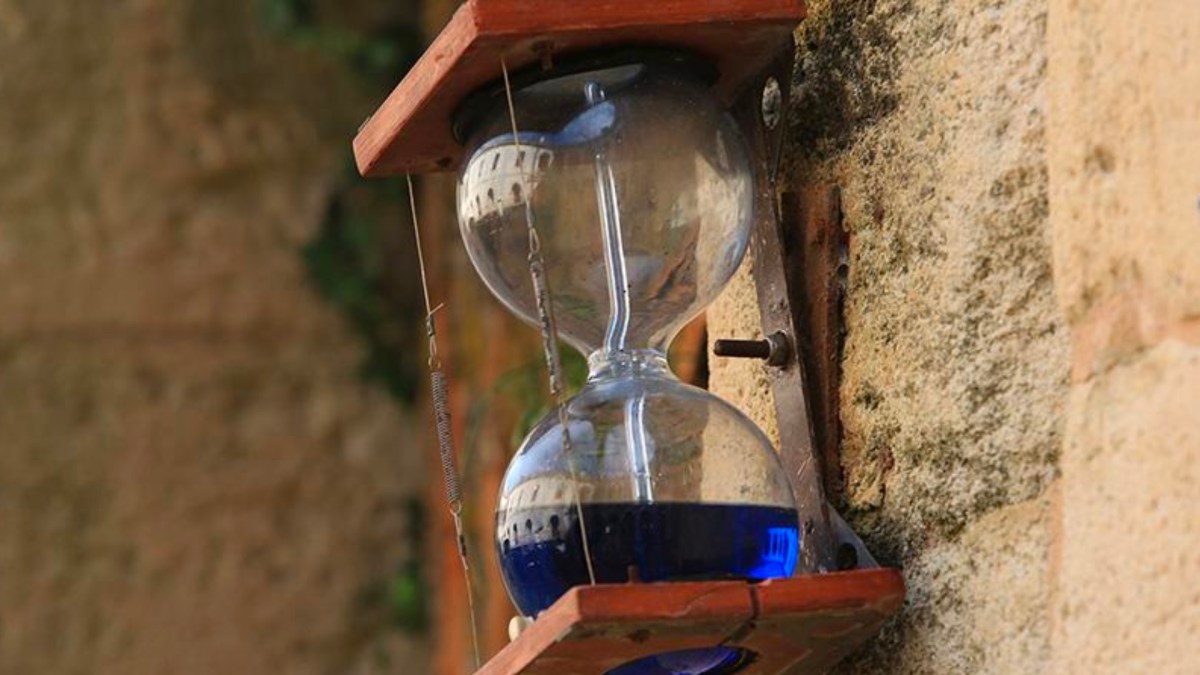 Un sablier dans Fort Boyard. // Source : France Télévisions