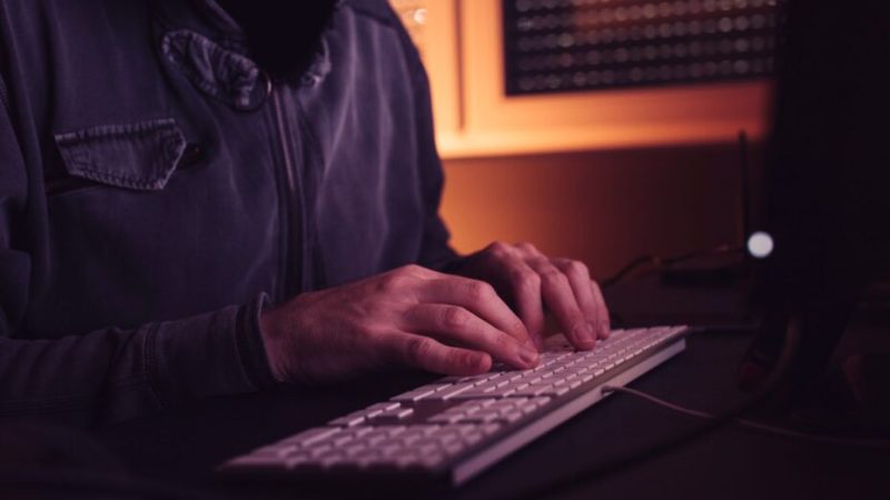 Les hackers d’Anonymous Sudan ont attaqué Tumblr et Flickr et menacent League of Legends