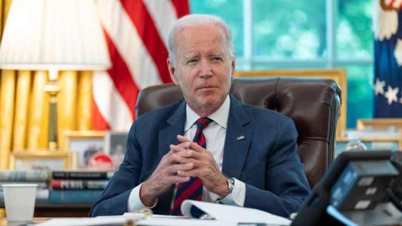 Joe Biden rassemble le gratin de l’IA pour lui faire promettre d’être « responsable »