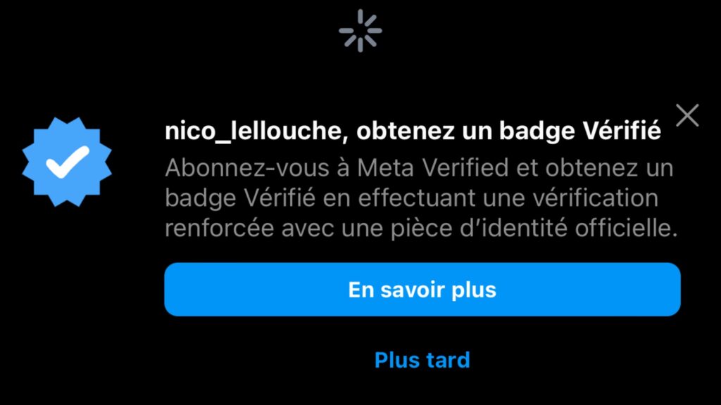 Évidemment, ce bandeau ne prévient pas qu'il s'agit d'un badge à 17 euros.