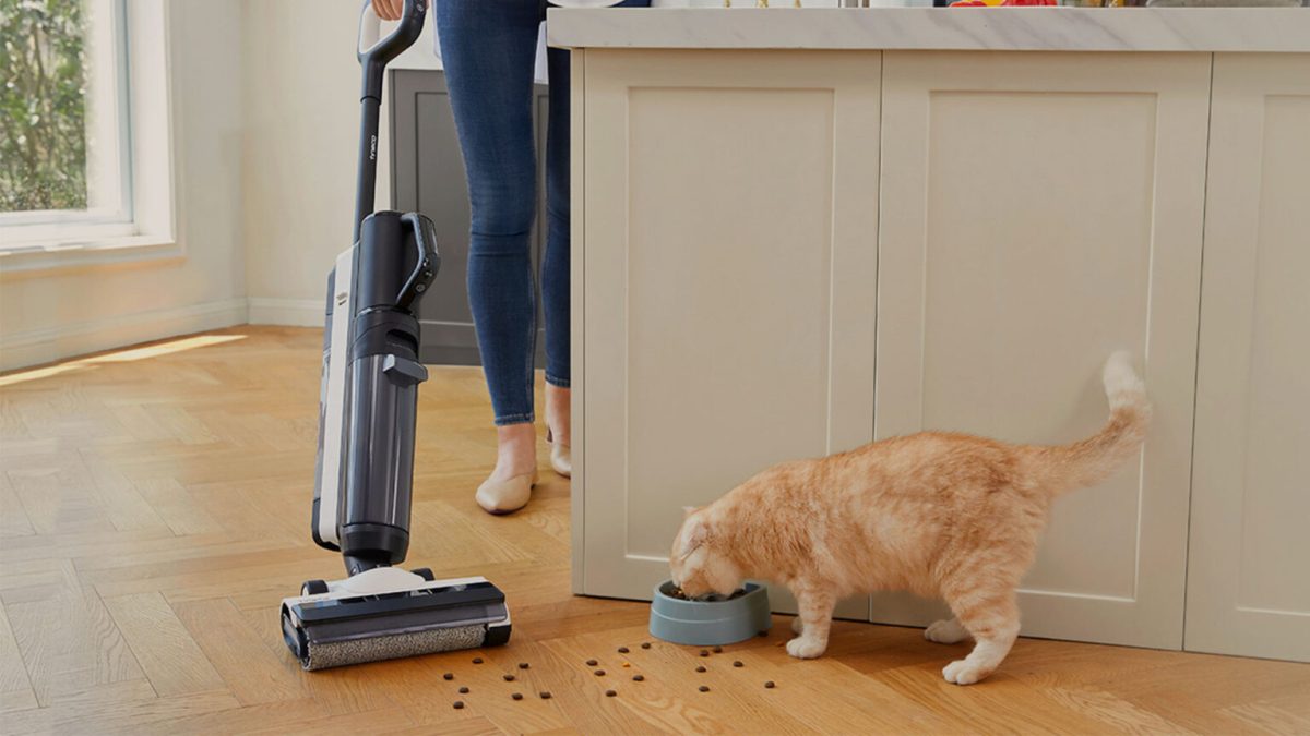 Un aspirateur parfait pour les poils et les croquettes // Source : Tineco