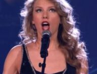Taylor Swift en concert. // Source : Capture YouTube Taylor Swift
