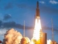 Décollage d'Ariane 5. // Source : ESA/CNES/Arianespace - Optique video du CSG - P.Prion