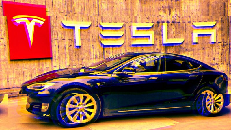 Des employés de Tesla font fuiter les infos de 75 000 salariés du constructeur automobile