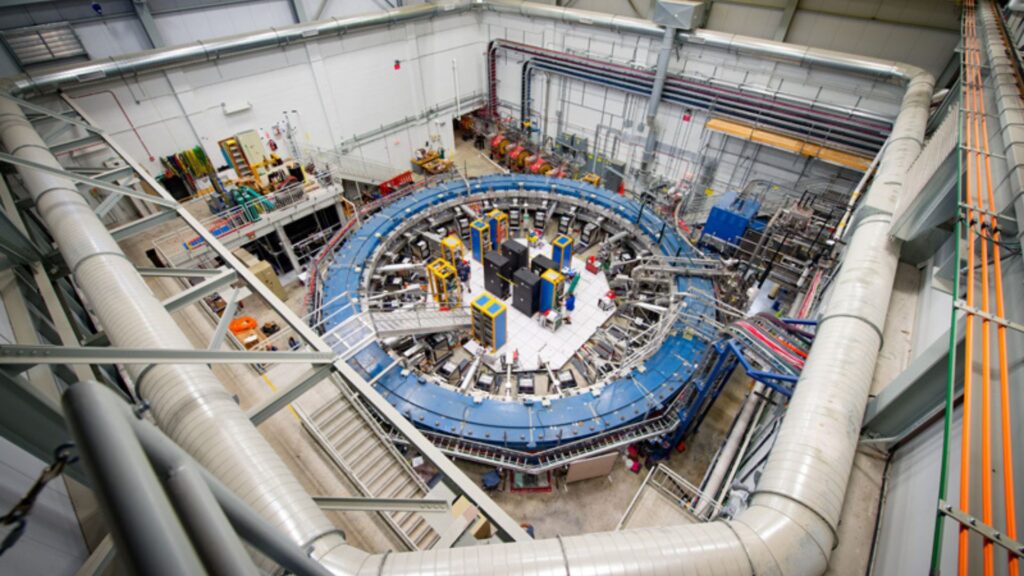 Muon g-2 Experiment // Source : Reidar Hahn/Fermilab