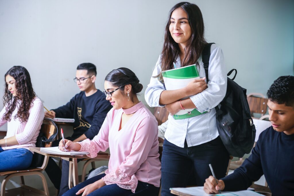 Les bourses des étudiants sont réévaluées à partir du 1er septembre // Source : Unsplash / Javier Trueba