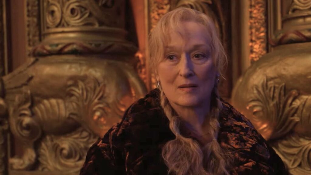 Meryl Streep dans le rôle de Loretta. // Source : Hulu/Disney+